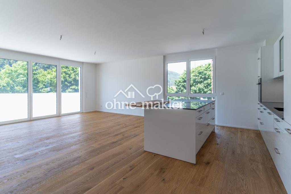 Exklusive 4,5-Zimmer-Wohnung 2 Balkone und EBK - Photo 1