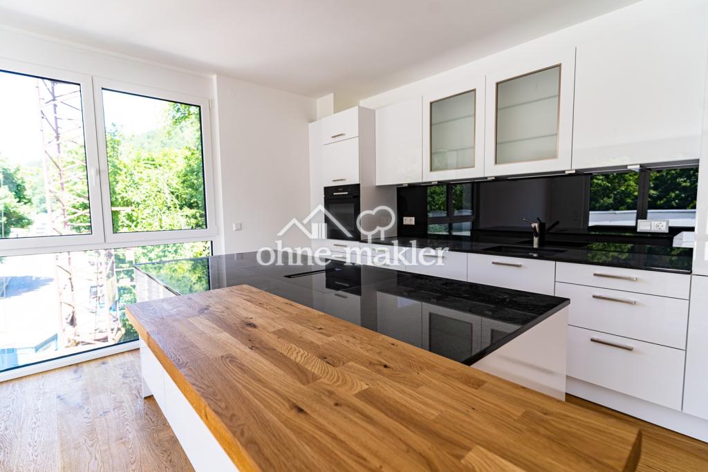 Exklusive 4,5-Zimmer-Wohnung 2 Balkone und EBK - Photo 4