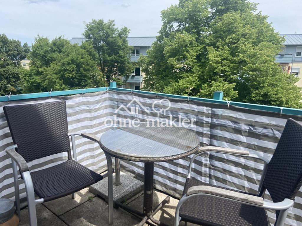 Sonniger Balkon