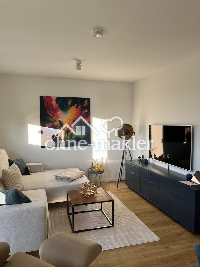 Exklusive 2,5 Zimmer Wohnung mit Aufzug, Niedrigenergiehaus mit PV Mieterstrom - Photo 1