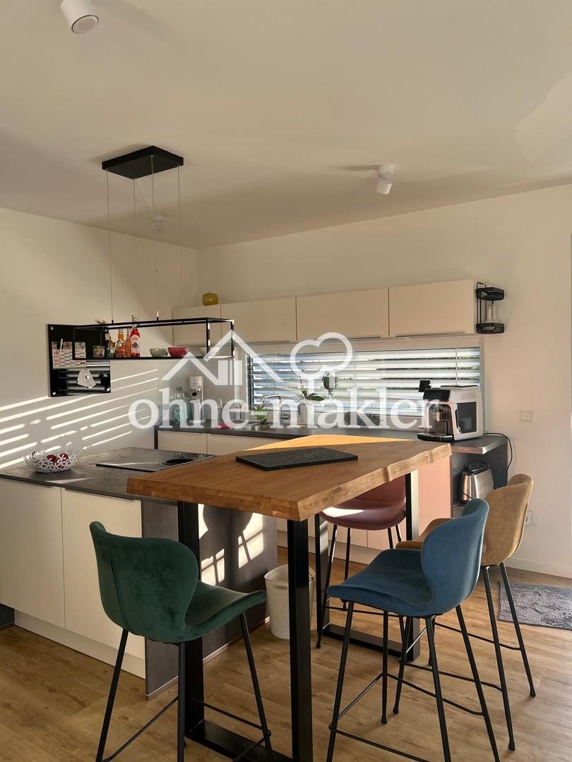 Exklusive 2,5 Zimmer Wohnung mit Aufzug, Niedrigenergiehaus mit PV Mieterstrom - Photo 4