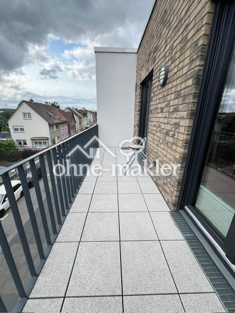 großer Balkon