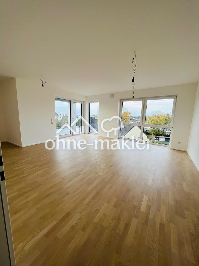 Helle und hochwertige Neubauwohnung mit großem Balkon - Photo 2