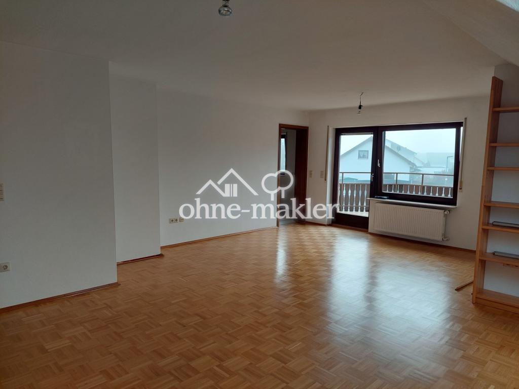 Wohnung im 1.OG neue renoviert, neue Einbauküche, + Waschbeckenschränke im Bad - Photo 1