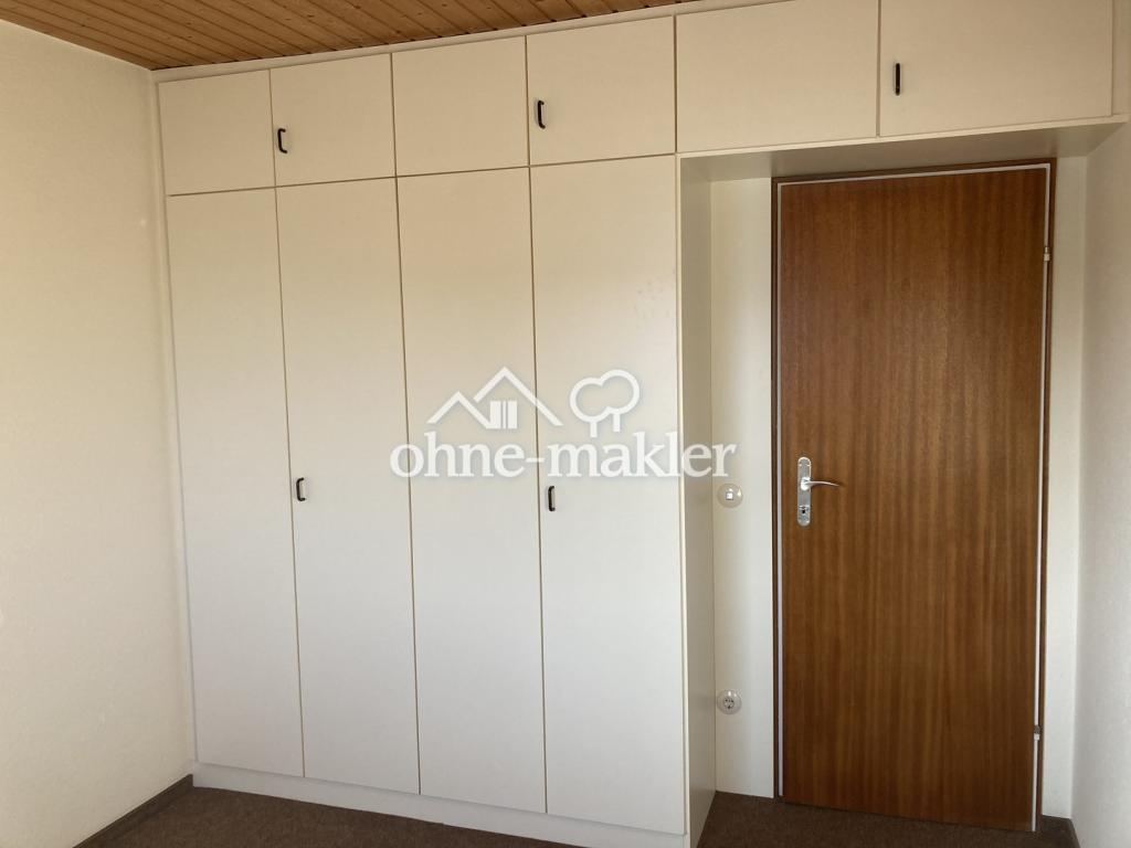 Zimmer A mit Einbauschrank