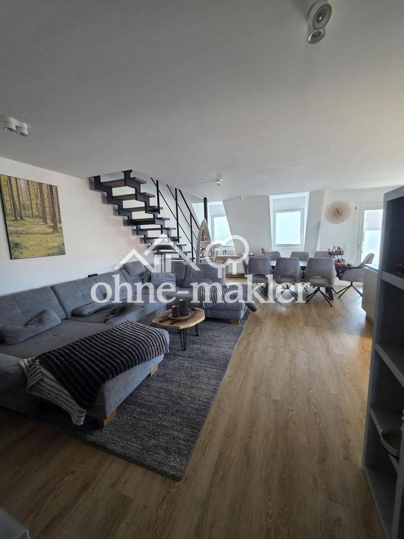 Traumhafte 4,5 Zimmer Maisonette Wohnung in Fellbach Oeffingen - Photo 2