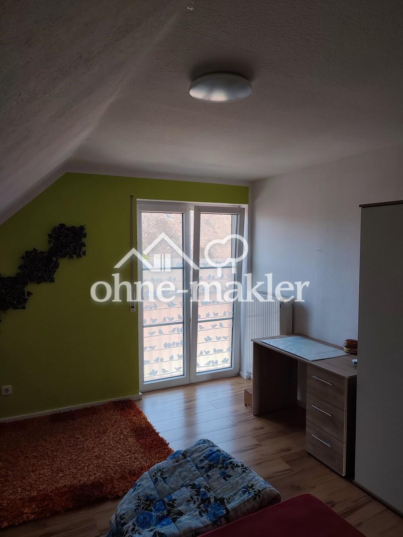 Dachzimmer mit Franz. Balkon