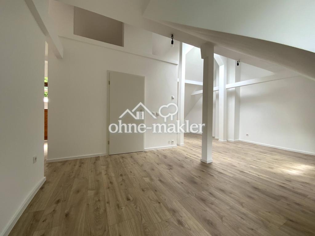 Helle und sanierte 1,5-Zi.-DG-Wohnung - Foto 4