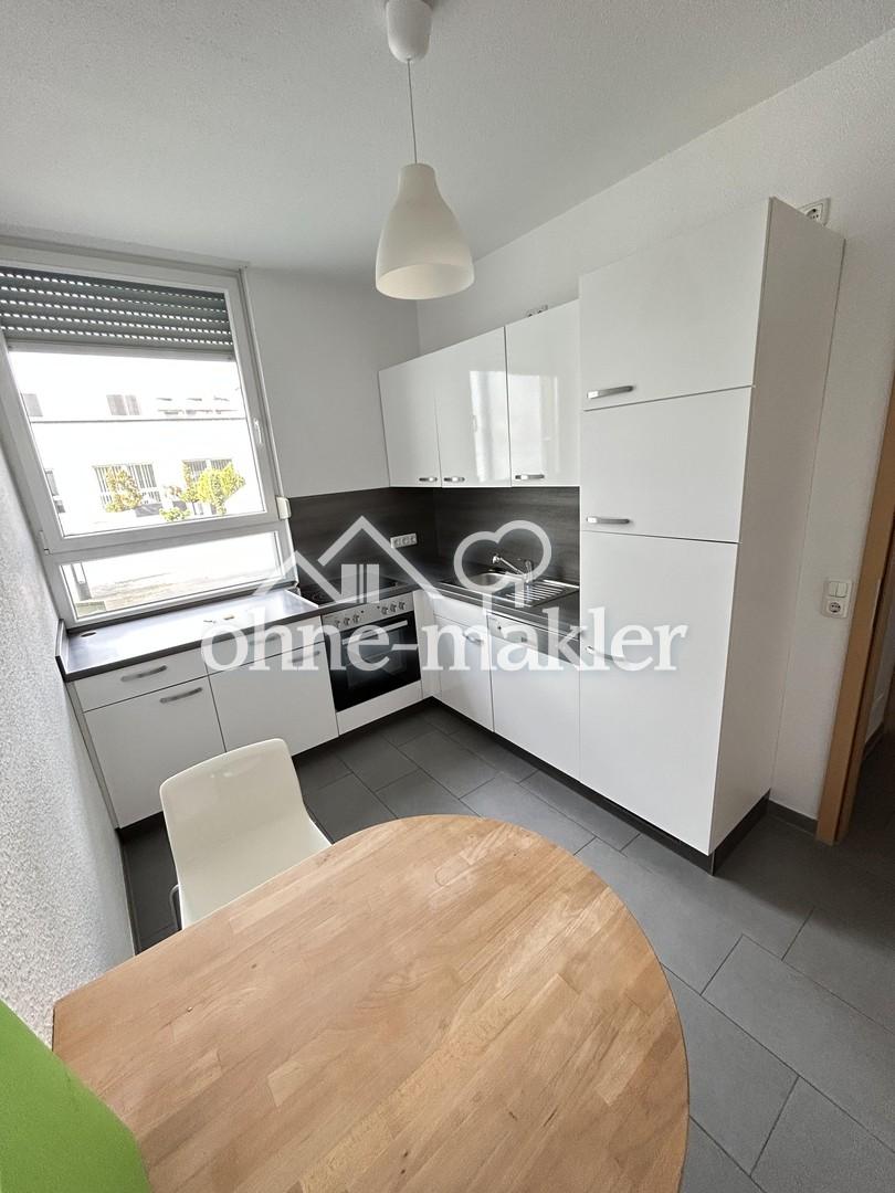 2 Zimmer, Einbauküche, Dachterrasse, im Zentrum - Foto 1