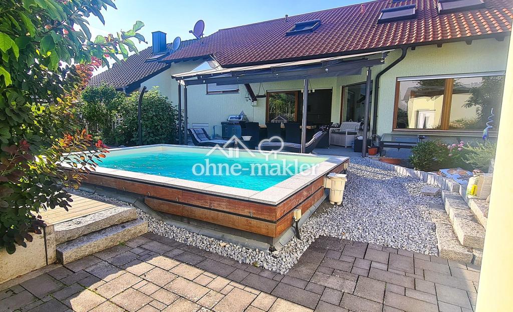 Blick Haus Garten SOMMER