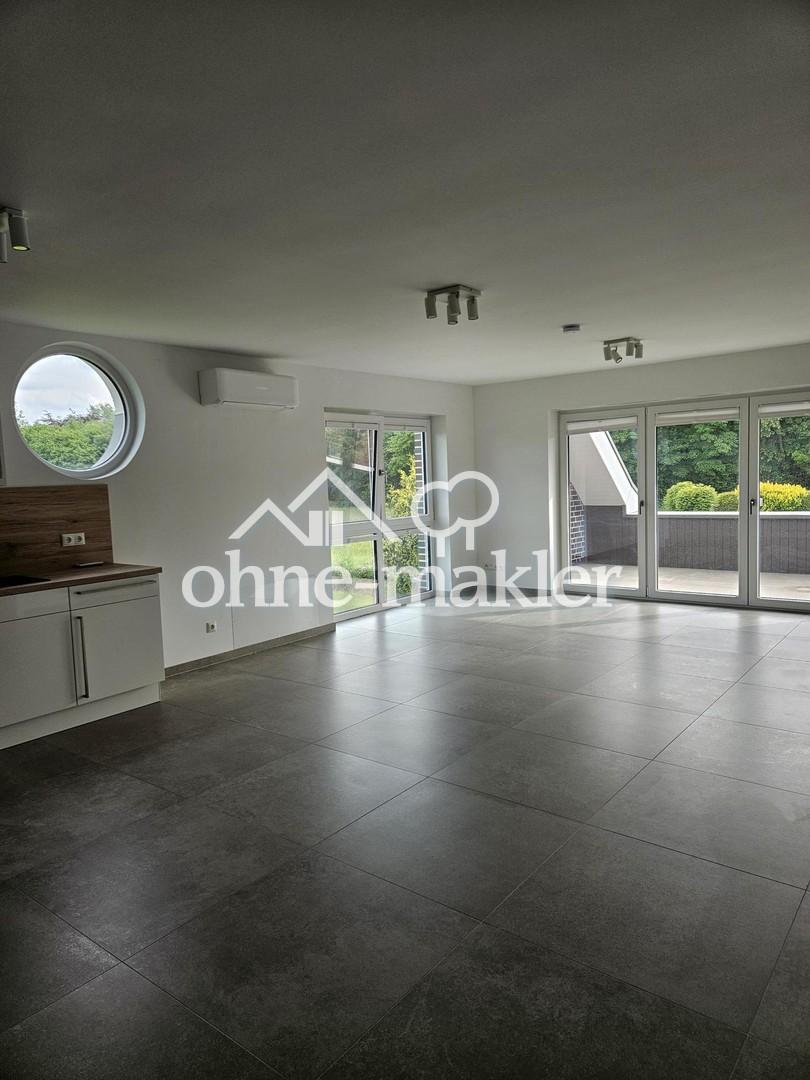 3 Zimmer, Abstellraum, Bad, Gäste WC, Terasse - 1.OG in Warsingsfehn - Photo 1