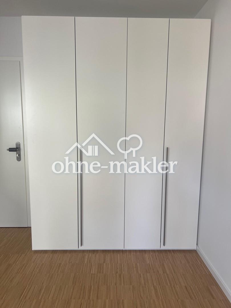 Kleiderschrank