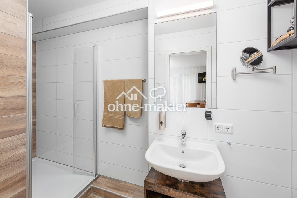 Apartment 5 Duschbad