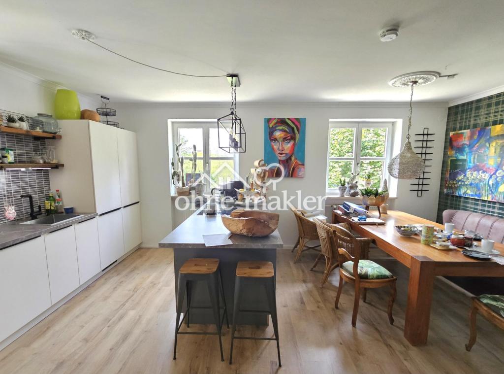 Attraktive 5-Zimmer-Maisonettewohnung in Alleinlage mit eigenem Garten&Pool - Photo 4