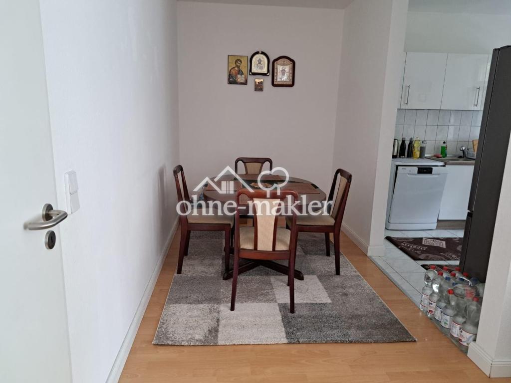 Moderne Wohnung mit Einbauküche, 3-Zimmer, offener Grundriss und Balkon in Chemnitz - Photo 3