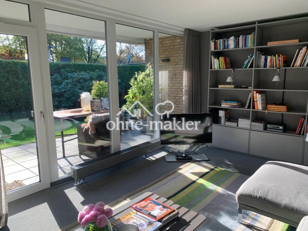 Modernisierter Winkel-Reihenbungalow mit uneinsehbaren Grundstück - Photo 1