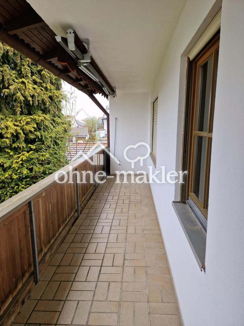 Balkon mit Markise