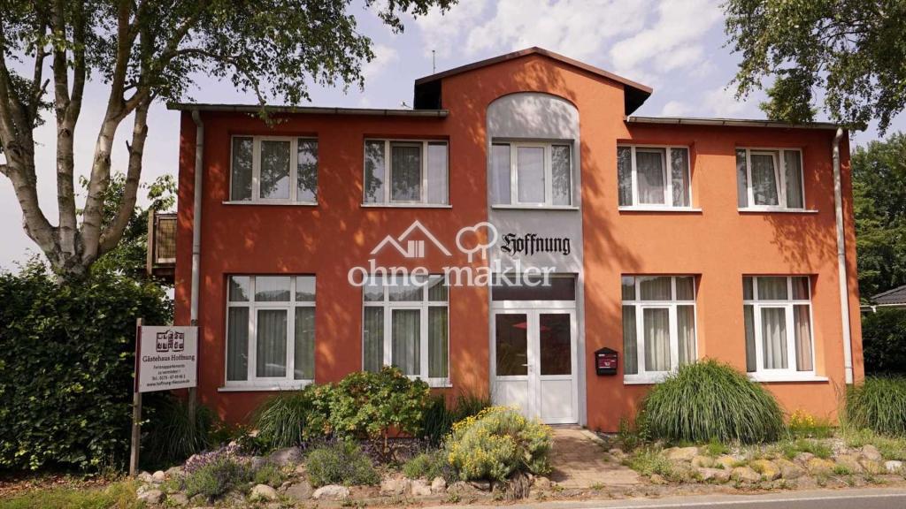 Haus Vorderansicht