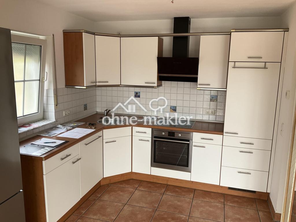 Gemütliche und ruhige Dachgeschoss-Wohnung (2ZKBB) mit Balkon und Küche - Foto 3