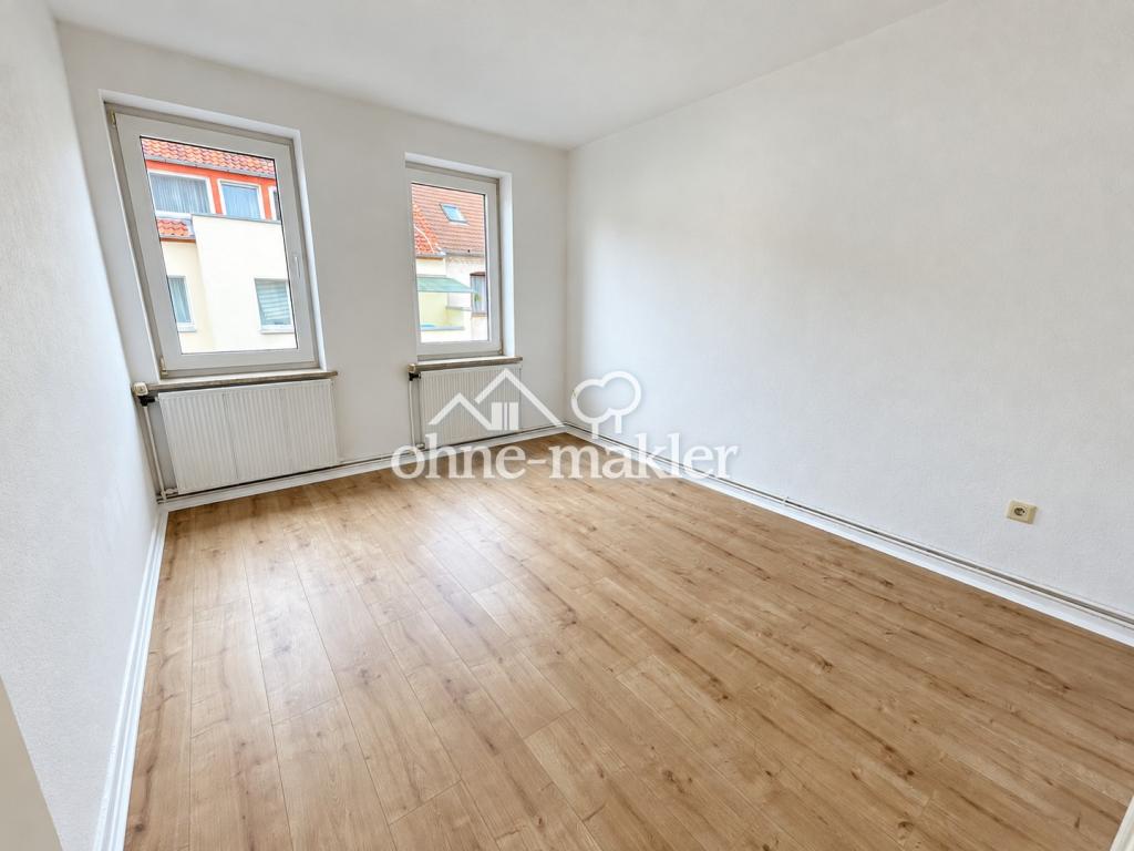 3 Zimmer-Wohnung mit Einbauküche + Balkon in beliebter Oststadt - Foto 2
