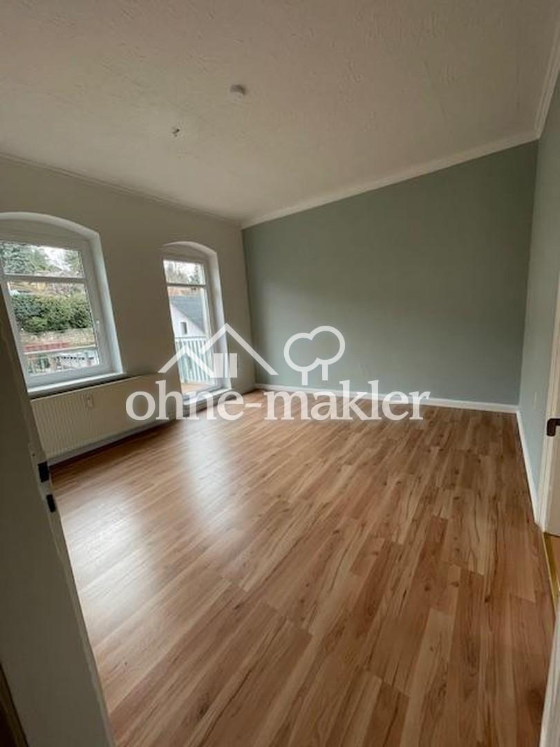 kl. MFH san. AB, 4-Zi. Wohng. 1.OG, 2xBad, 2 Balk., ruhig DD-Süd - Photo 2