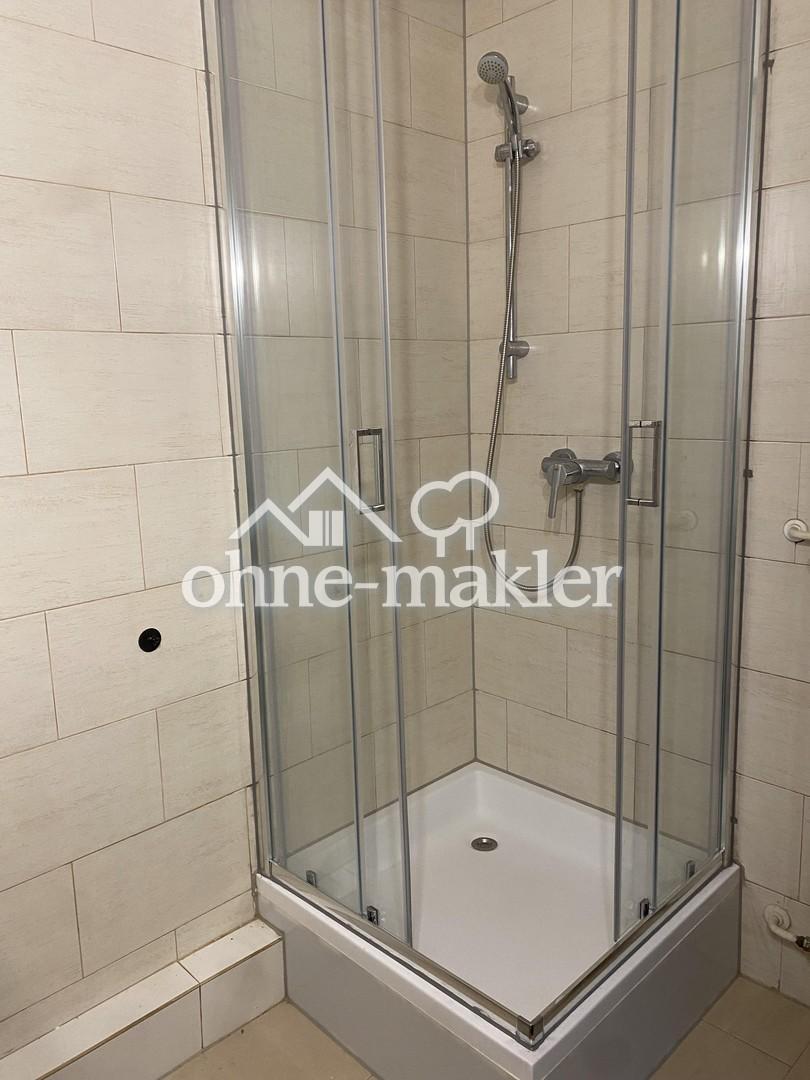 Bad 3 Neue Duschkabine Silber