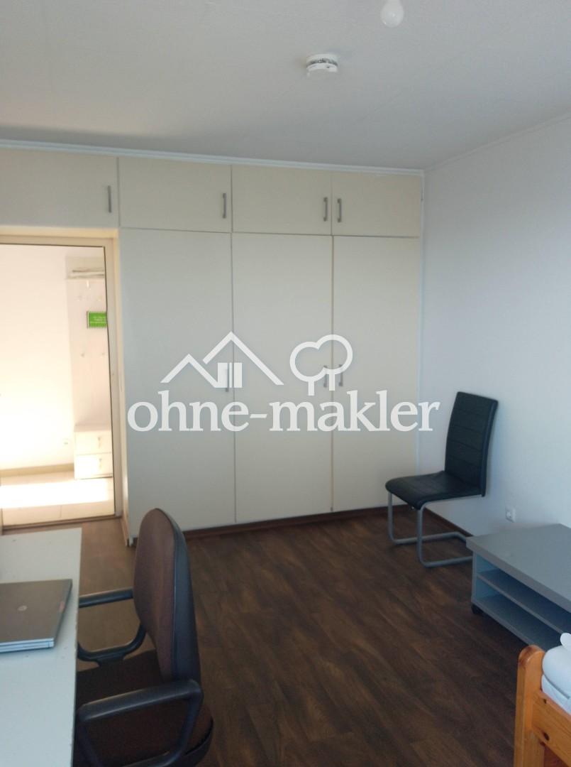 Schlafzimmer 1.2