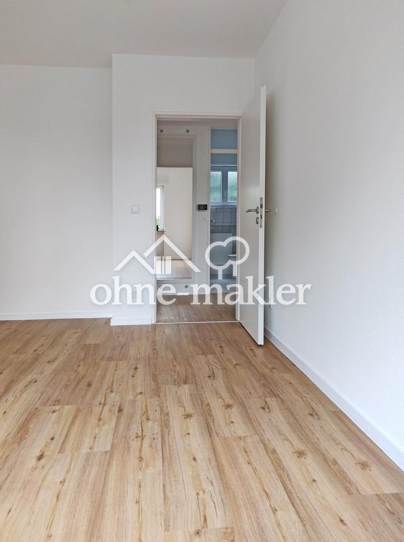 Schlafzimmer, Blick auf Flur