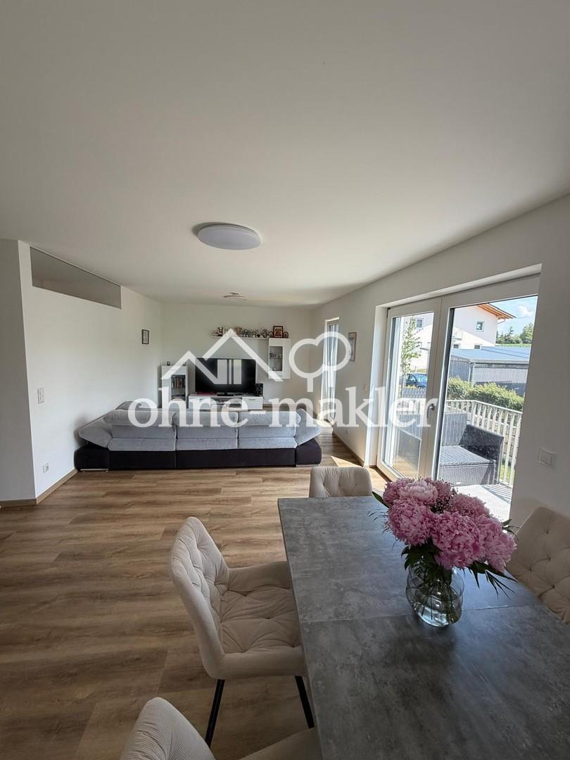 Wunderschöne 3,5-Zimmer-OG-Neubauwohnung in Randlage in Heldenstein - Photo 2