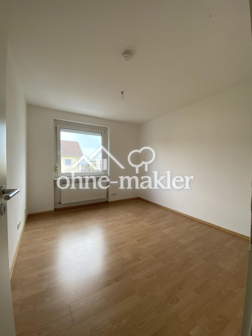 Ruhige 5-Zimmer-Wohnung mit guter U-Bahn/Bus-/Autobahn-Anbindung - Photo 3