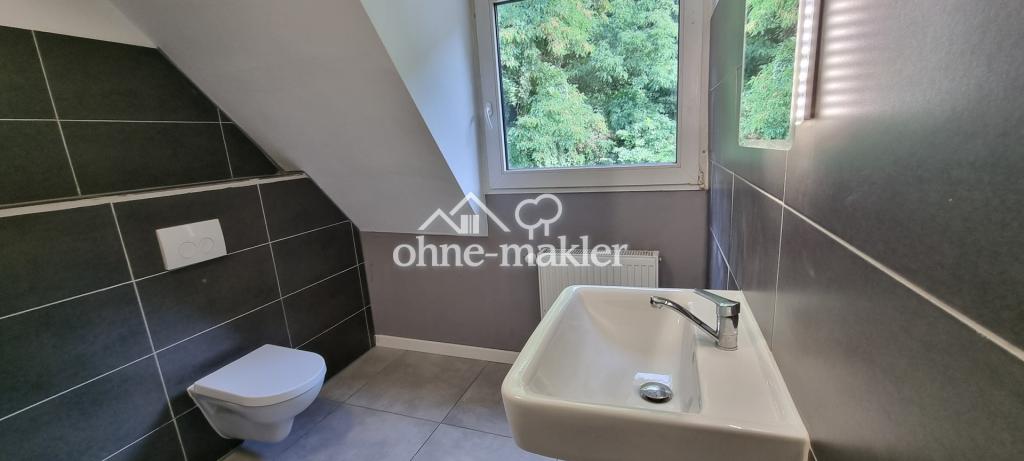 Weiteres Badezimmer (WC) oben
