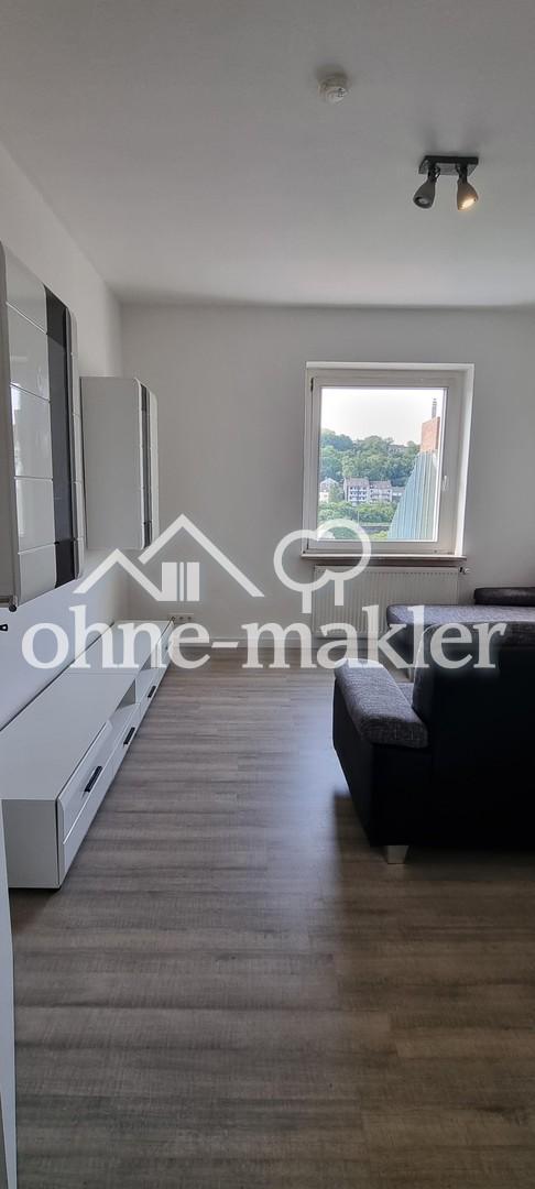 Sehr schöne teilmöblierte 4 Zimmer 103 qm DG Maisonette Wohnung mit EBK, Balkon usw. - Foto 2