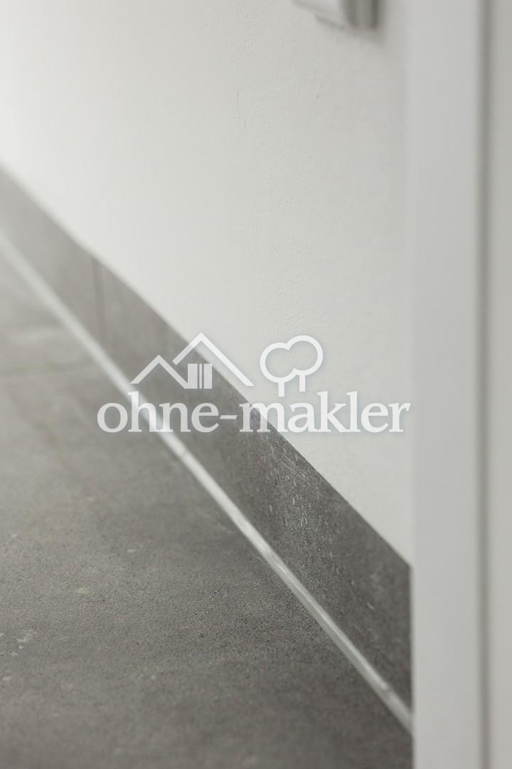 Wandgerader Sockel