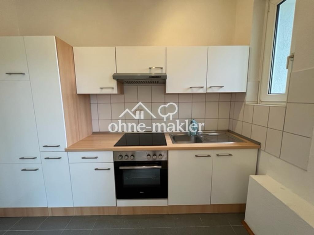 3 Zimmerwohnung 4. OG mit Balkon in ruhiger, zentraler Lage inkl. PKW Stellplatz und Einbauküche - Photo 4