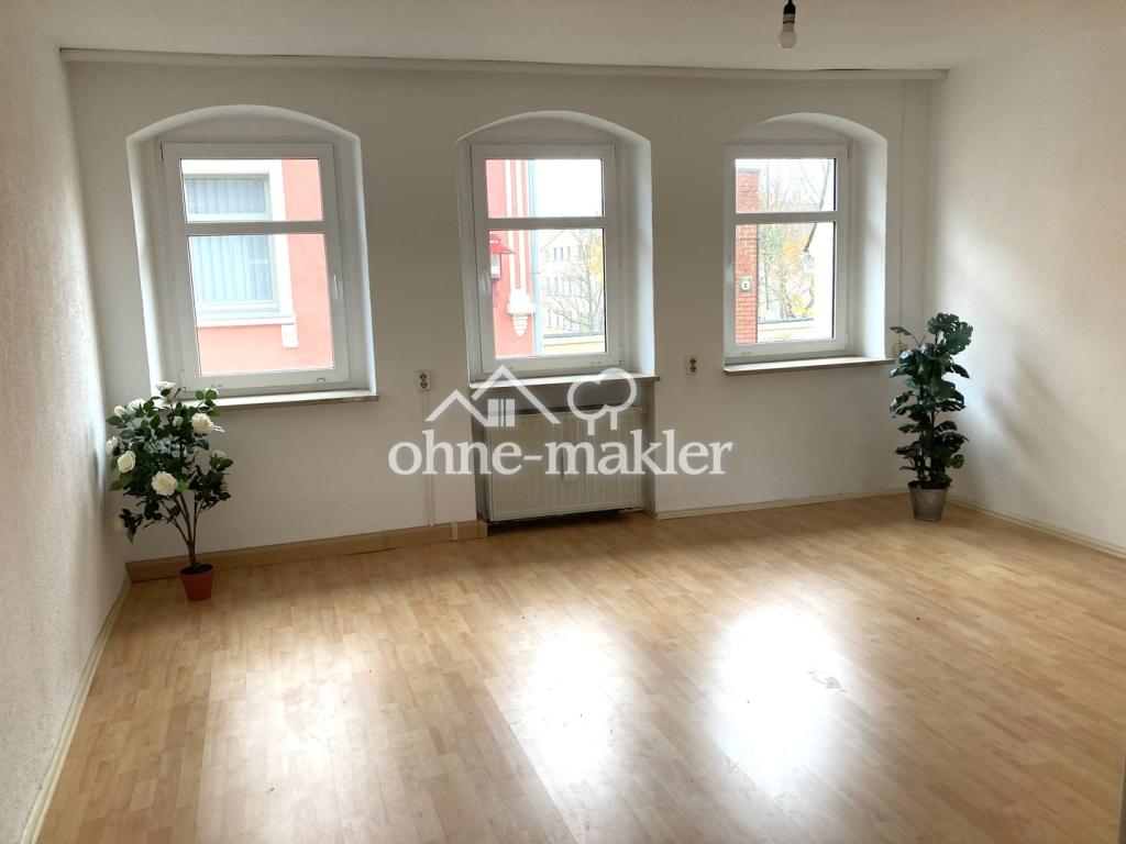 Wohnzimmer Blick zur Straße