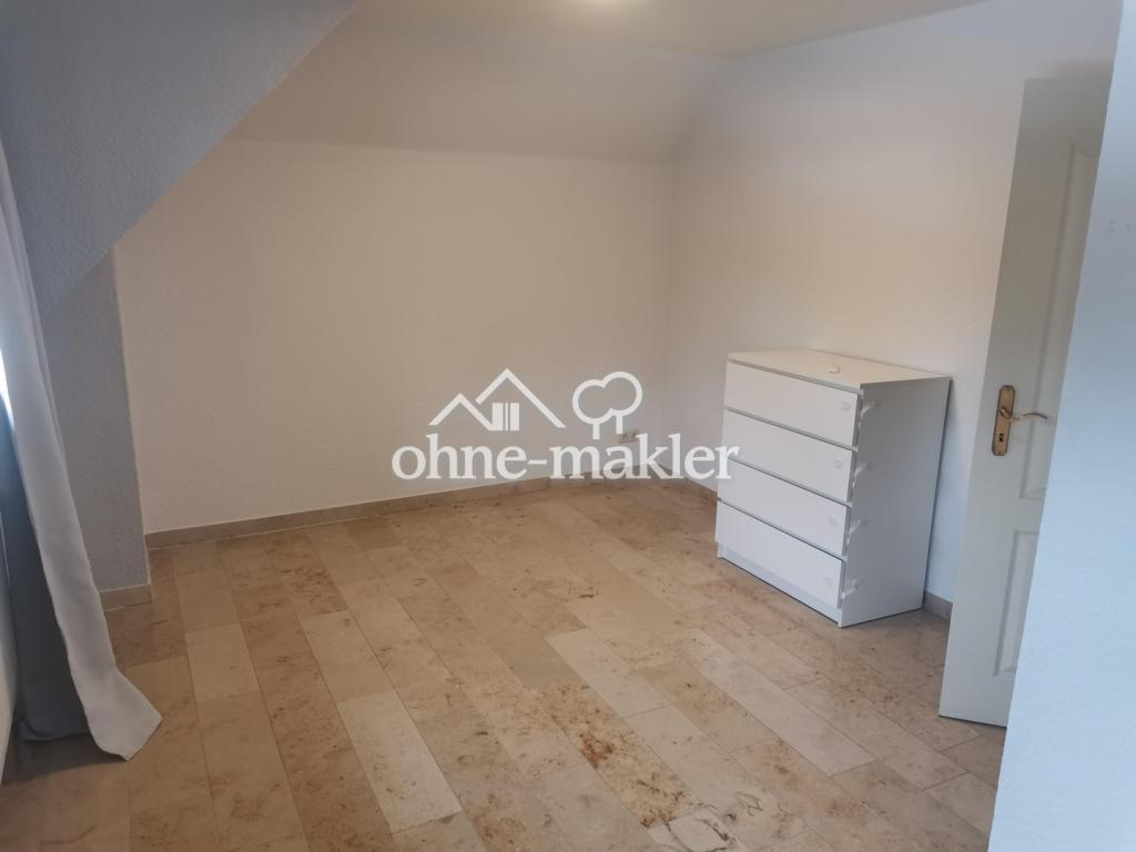 4-Raum DG-Wohnung mit EBK und Balkon - Photo 5