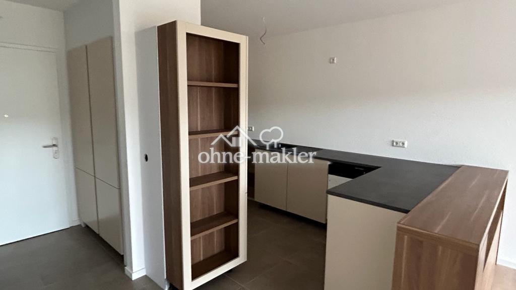 Top moderne, neuwertige 2 ZiKüche/Bad/ großer Balkon - Königsbergerstraße 1b - Photo 3