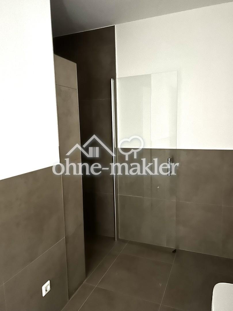 Top moderne, neuwertige 2 ZiKüche/Bad/ großer Balkon - Königsbergerstraße 1b - Photo 4