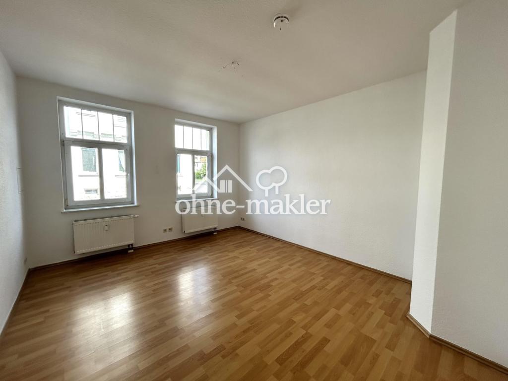 ***Großzügige 3-Zimmer-Erdgeschosswohnung mir modernem Badezimmer in Hohenstein*** - Photo 2