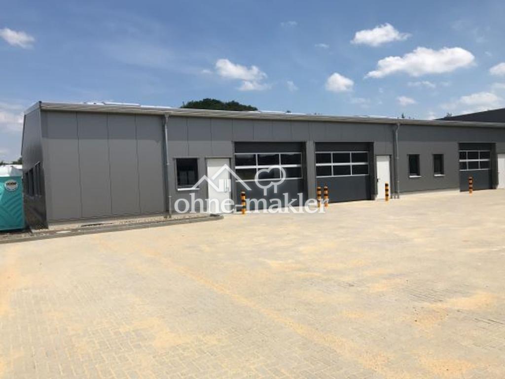 Frontsicht Halle Neubau