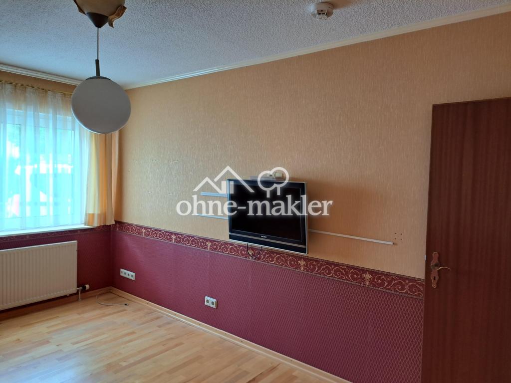 Kinderzimmer rechte Wand