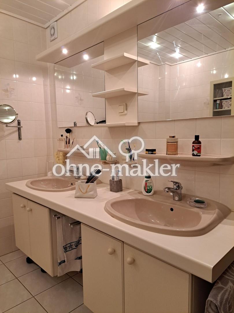 Badezimmer & 2 Waschbecken
