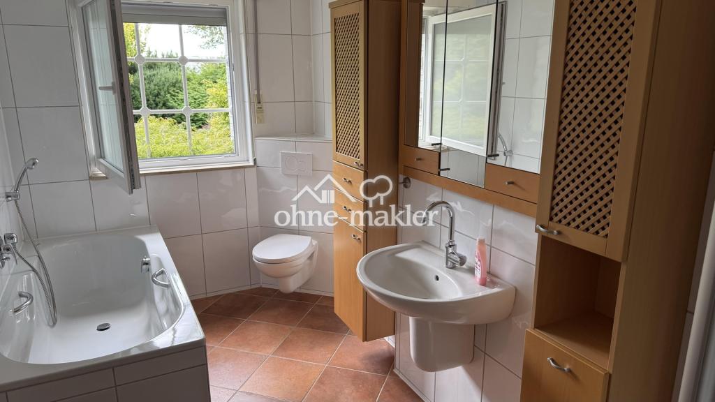 EG Wannenbad mit Dusche
