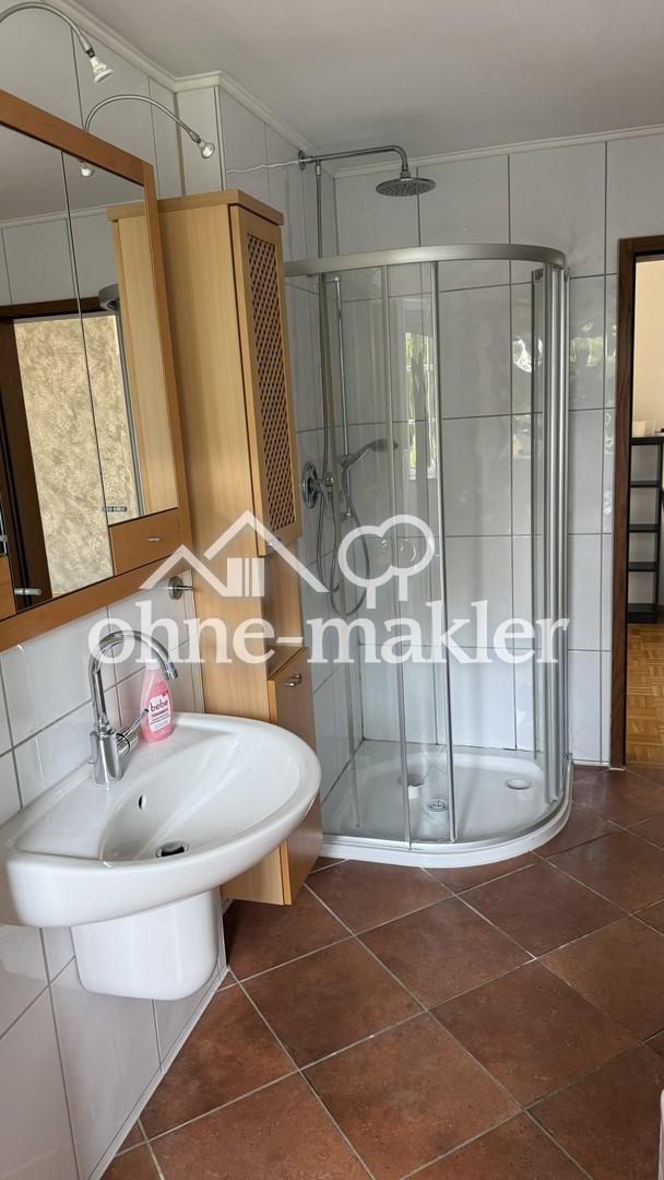 EG Wannenbad mit Dusche