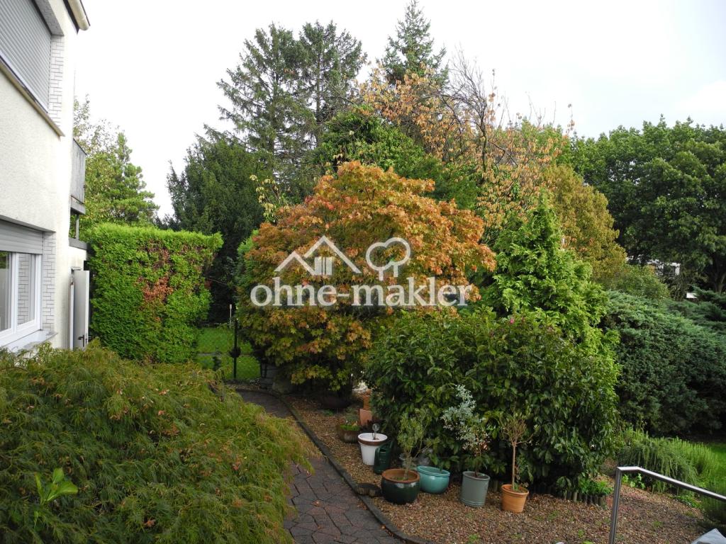 Rückansicht und Garten