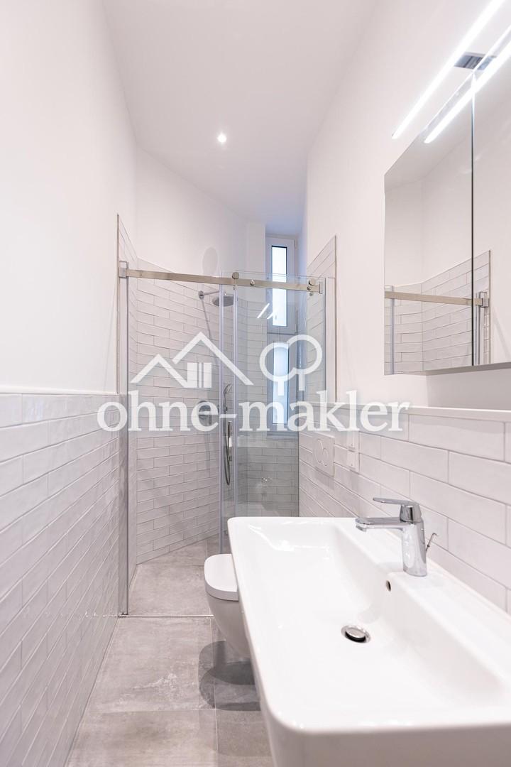 Altbaucharm auf Neubauniveau - 3 Zimmer mit Balkon, neue EBK, kernsaniert, top Lage - Photo 5