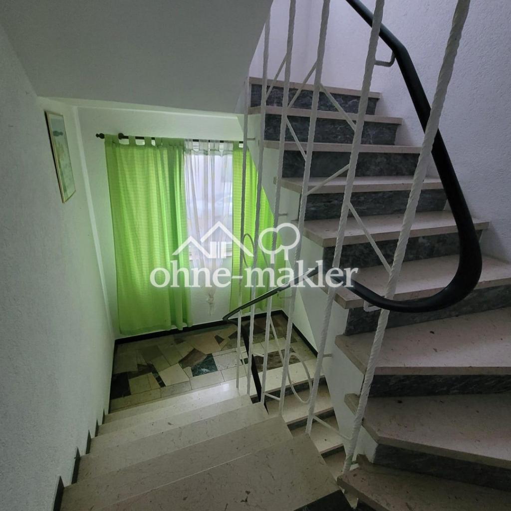 Treppe ins DG
