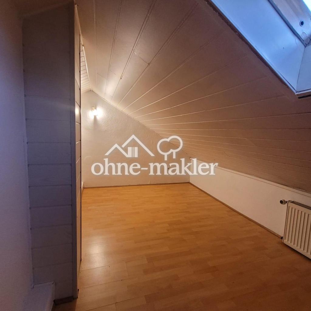 Schlafzimmer DG