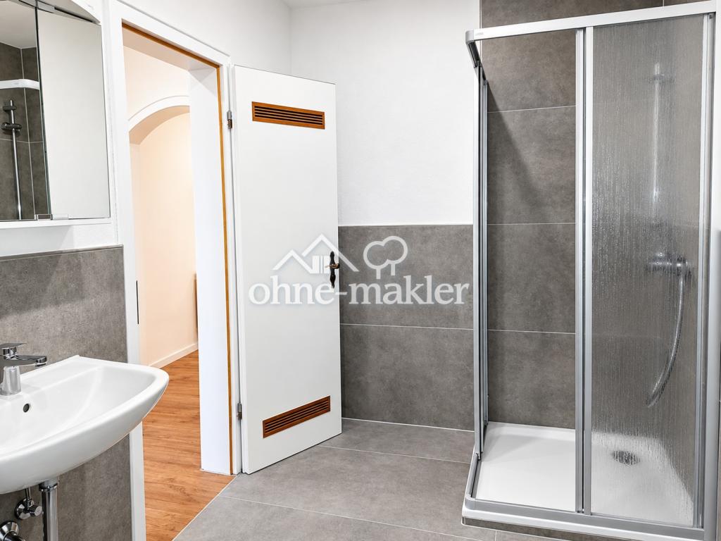 Großzügige, modernisierte 3-Zimmer-Wohnung mit Balkon - Foto 2