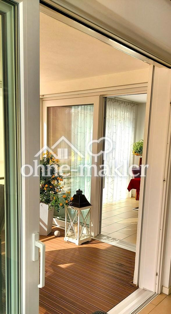 Balkon mit 2 Schiebetüren